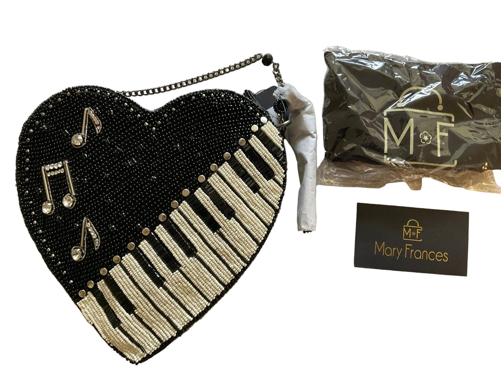 Mary Frances Handbag —Heart Beat