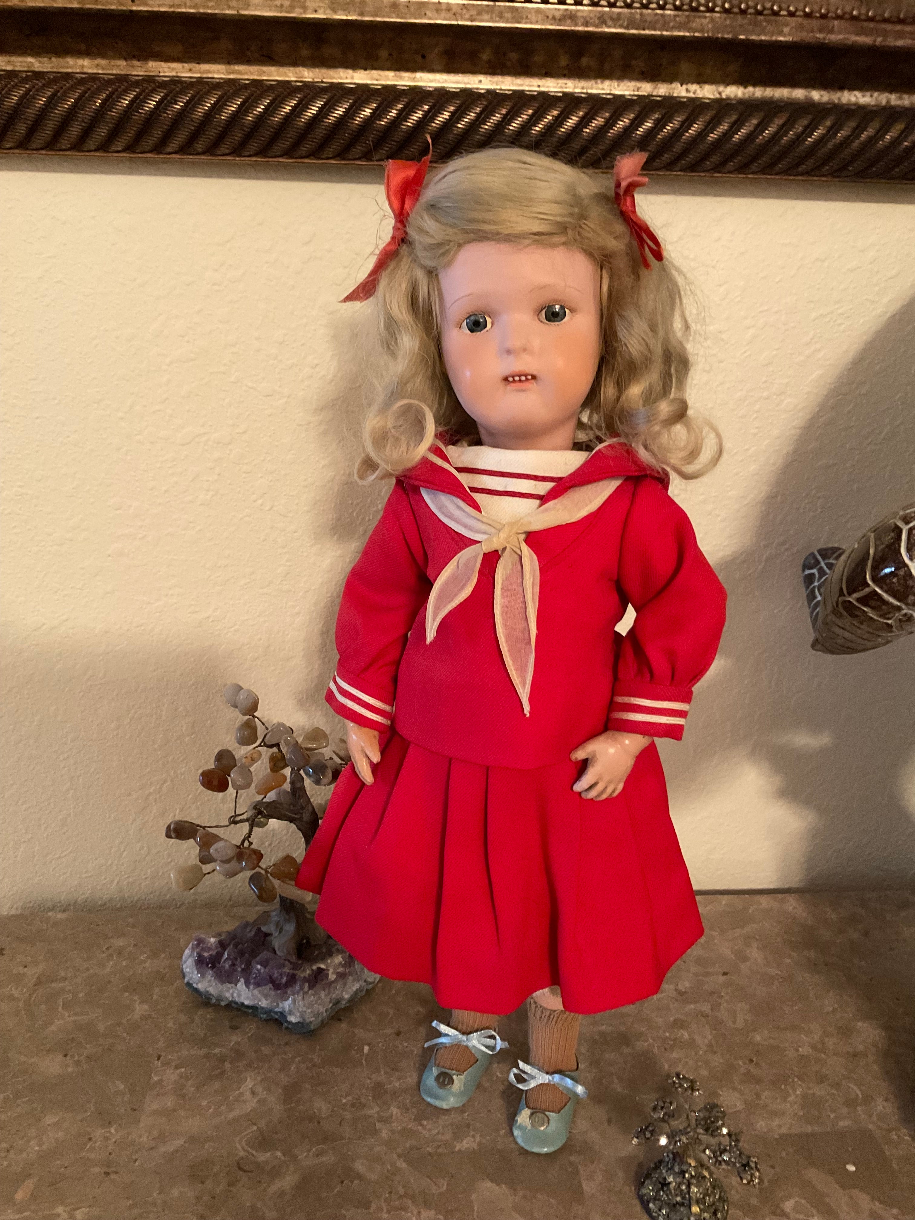 17” Schoenhut Miss Dolly w/Carved Teeth