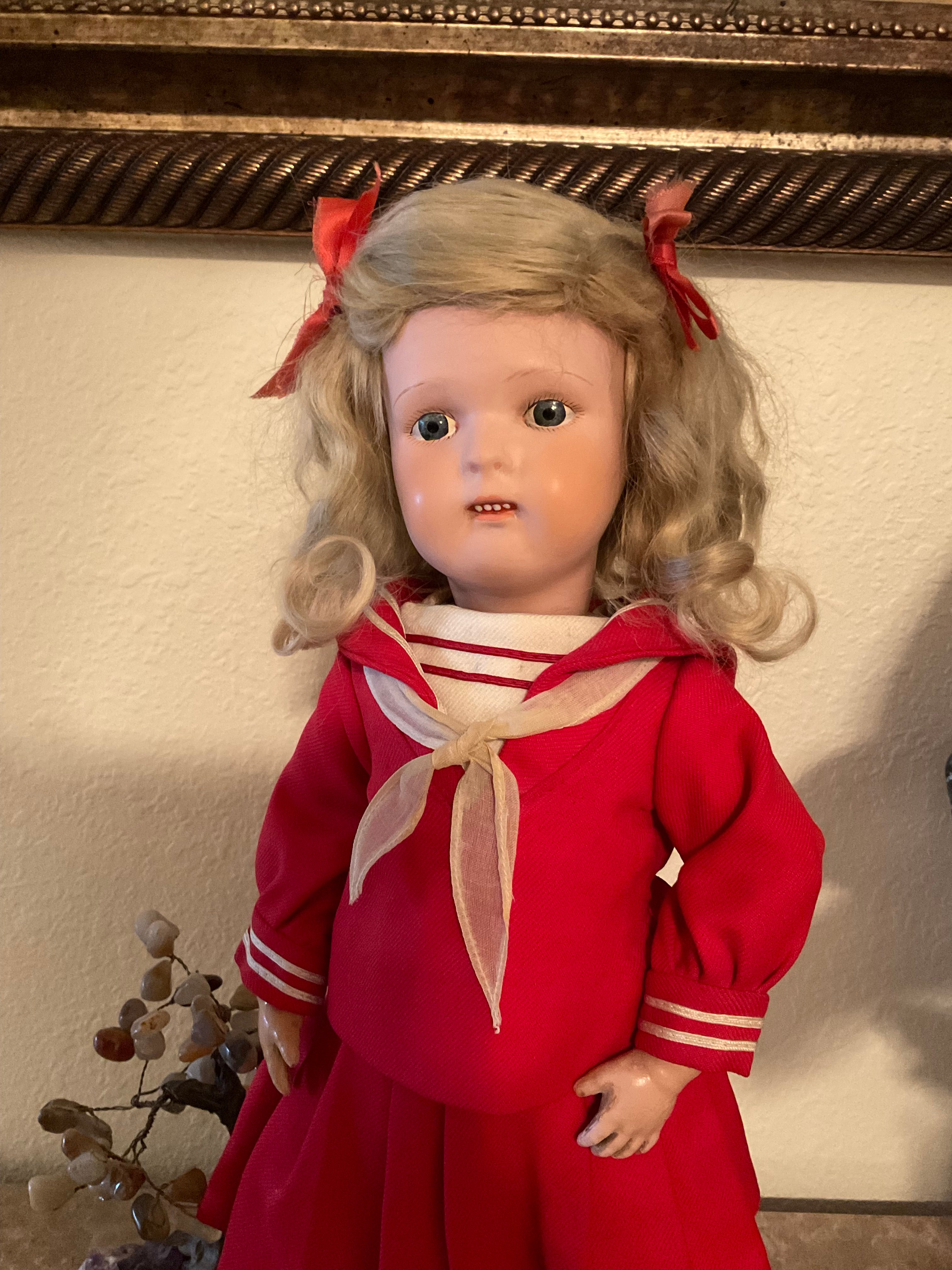 17” Schoenhut Miss Dolly w/Carved Teeth